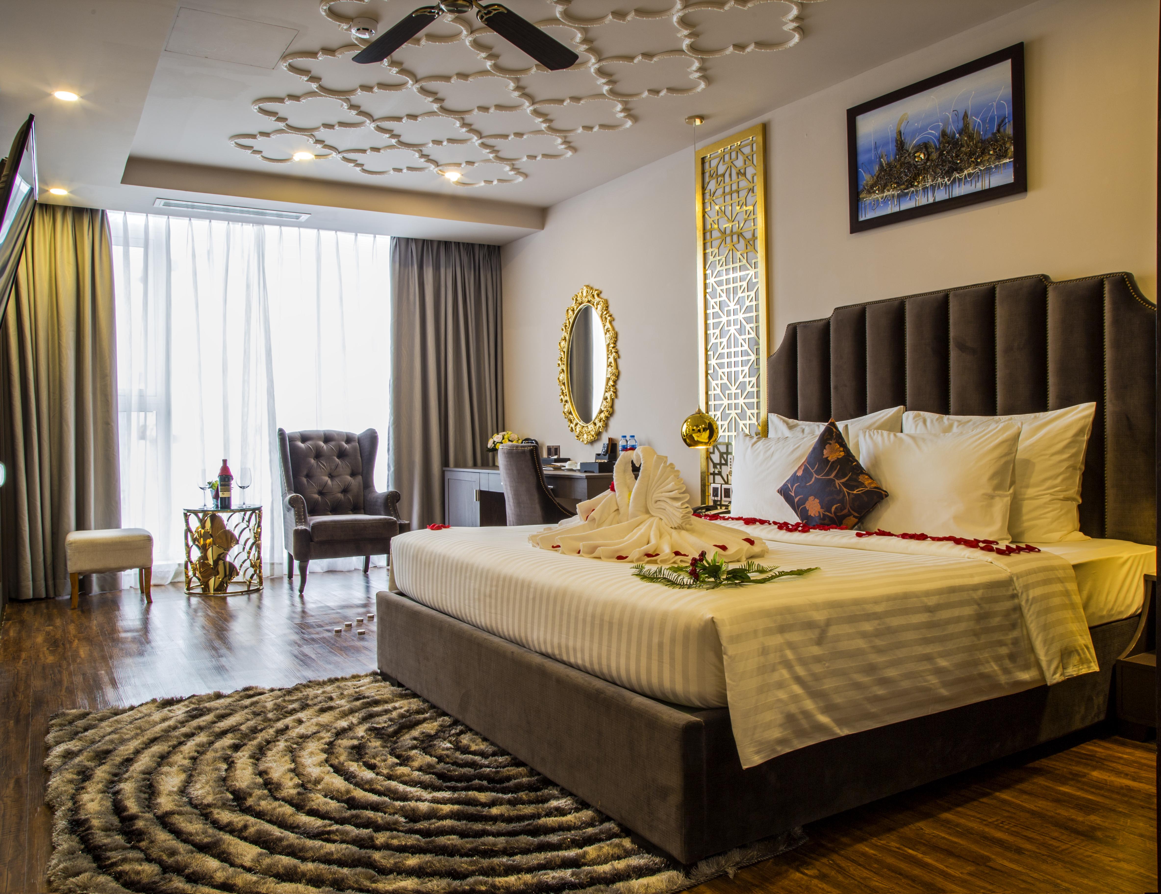 Cicilia City Hotel Saigon Center Ho Chi Minh City Exterior photo