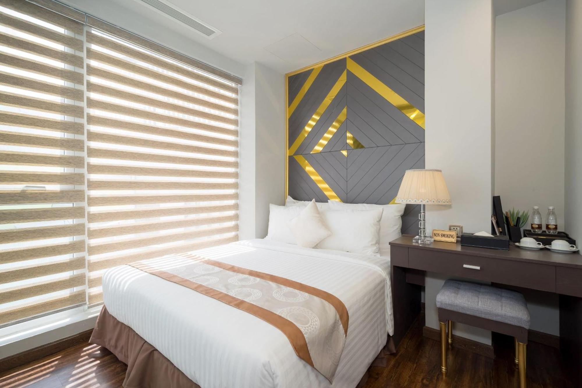 Cicilia City Hotel Saigon Center Ho Chi Minh City Exterior photo